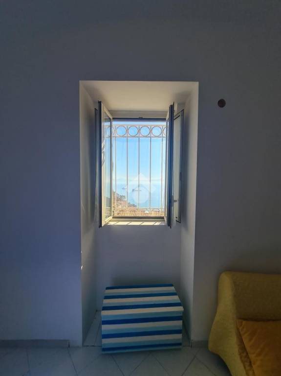 appartamento in vendita a Vietri sul Mare in zona Albori