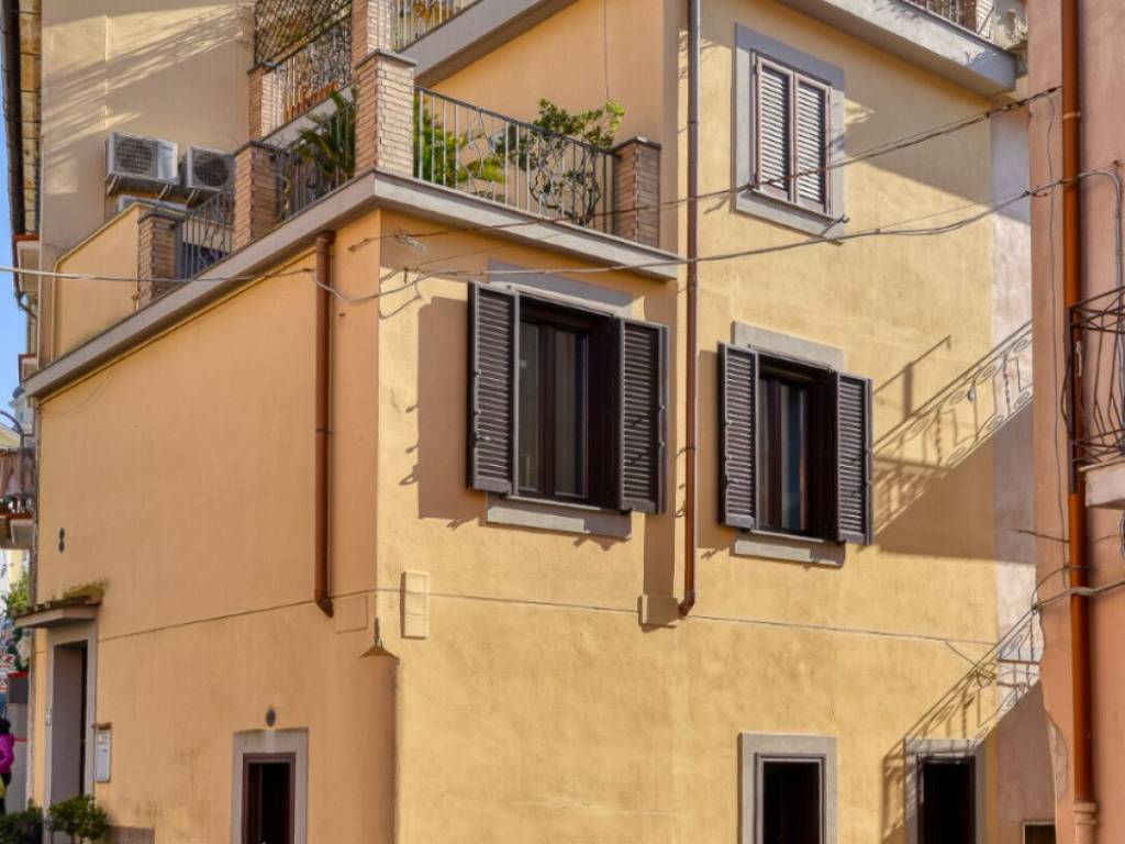 appartamento in vendita a Vietri sul Mare in zona Dragonea