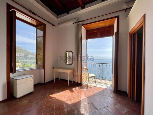 casa indipendente in vendita a Vietri sul Mare in zona Raito