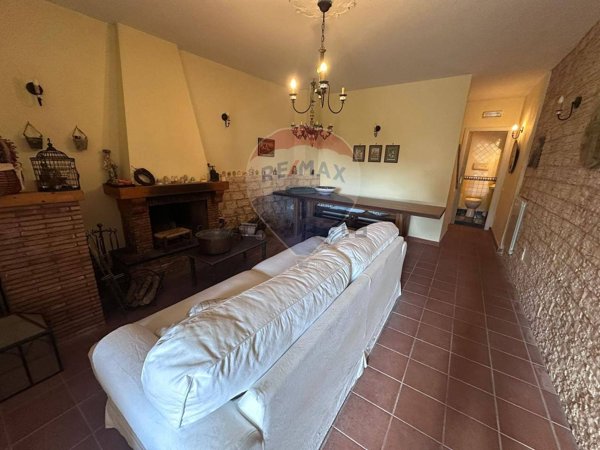 appartamento in vendita a Vietri sul Mare in zona Dragonea