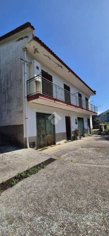 appartamento in vendita a Vietri sul Mare in zona Dragonea