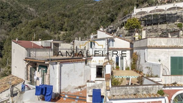 appartamento in vendita a Vietri sul Mare in zona Albori
