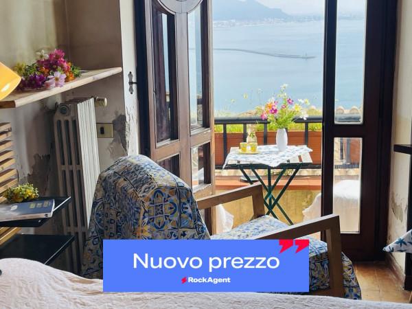 casa indipendente in vendita a Vietri sul Mare in zona Raito
