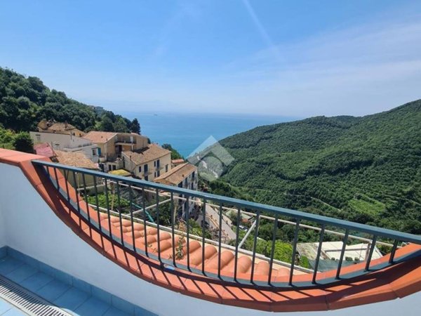 appartamento in vendita a Vietri sul Mare in zona Albori