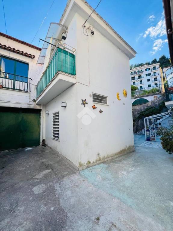 appartamento in vendita a Vietri sul Mare in zona Marina