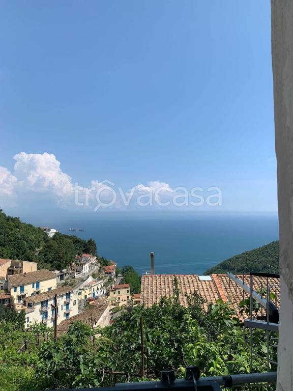 appartamento in vendita a Vietri sul Mare in zona Albori