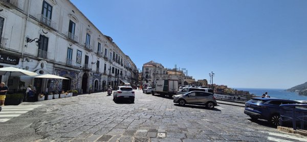 appartamento in vendita a Vietri sul Mare
