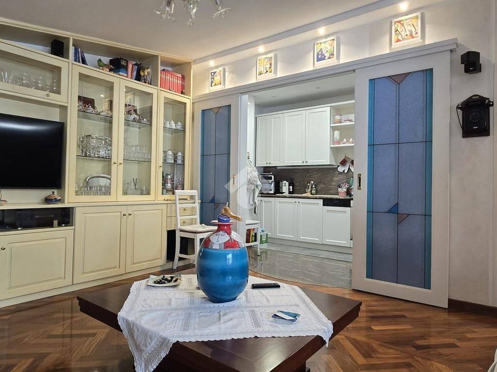 appartamento in vendita a Vietri sul Mare