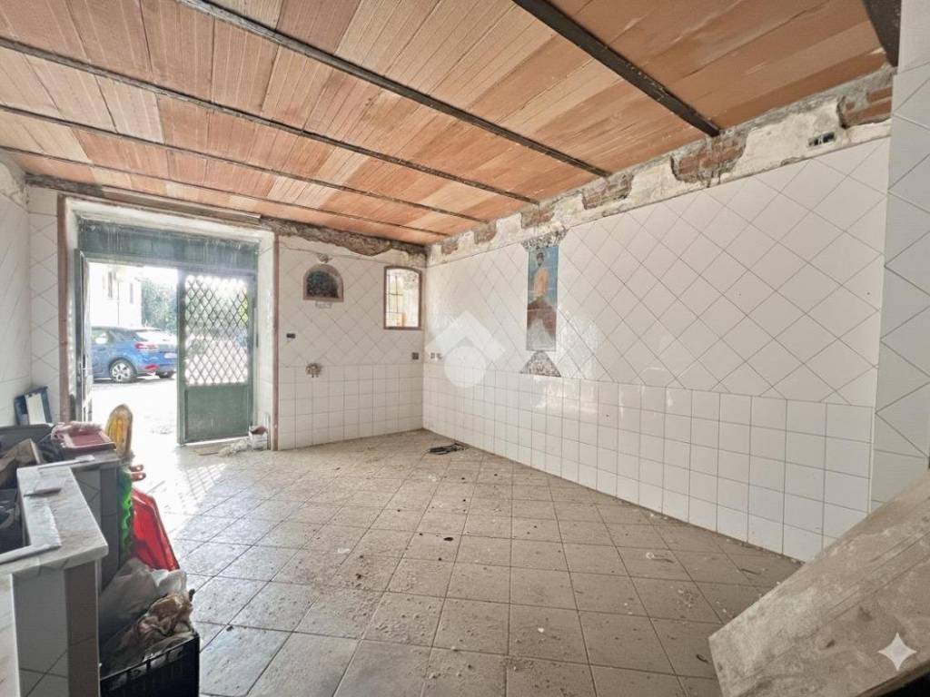 locale commerciale in vendita a Vietri sul Mare in zona Marina