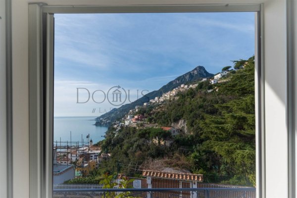 appartamento in vendita a Vietri sul Mare in zona Raito