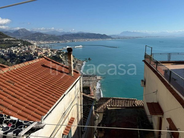 appartamento in vendita a Vietri sul Mare in zona Raito