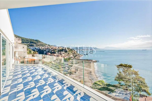 casa indipendente in vendita a Vietri sul Mare