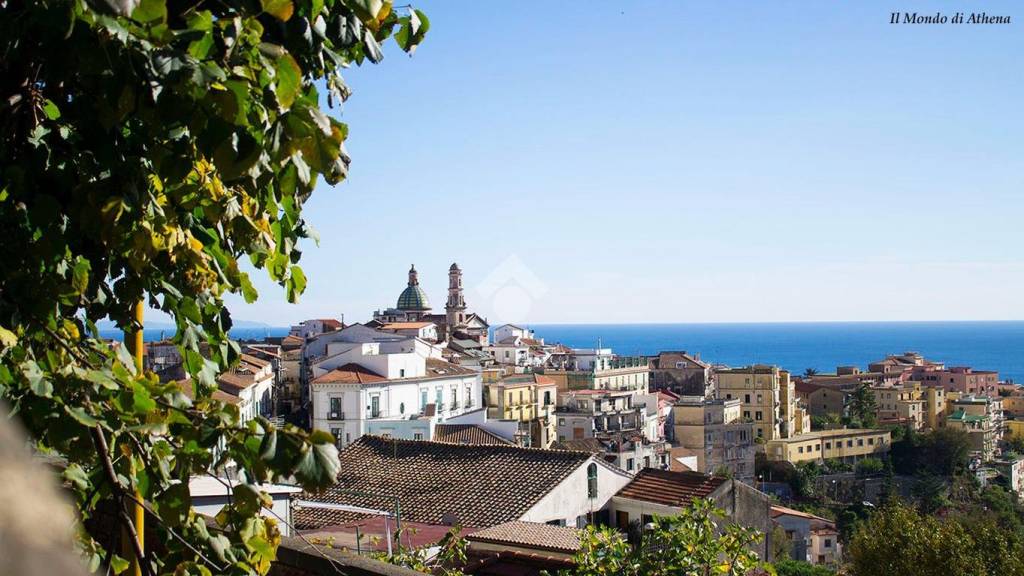 appartamento in vendita a Vietri sul Mare