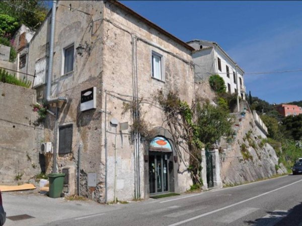 appartamento in vendita a Vietri sul Mare in zona Albori