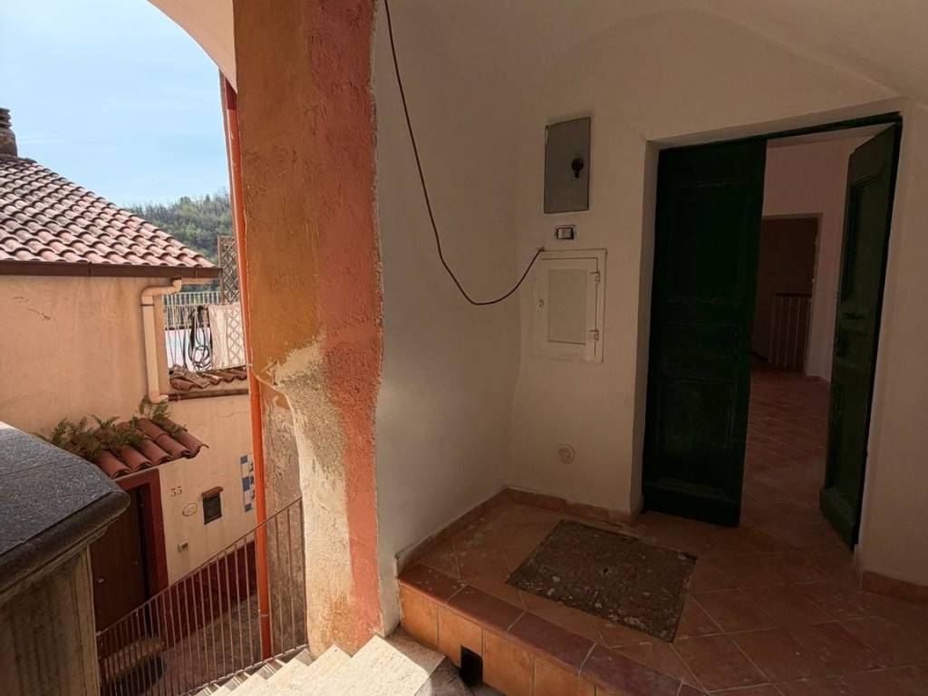 appartamento in vendita a Vietri sul Mare in zona Benincasa