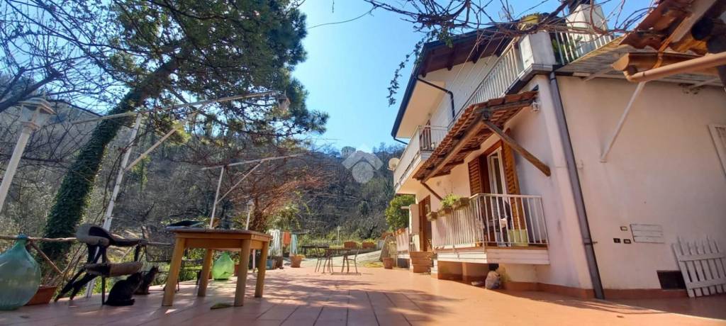 casa indipendente in vendita a Vietri sul Mare in zona Dragonea