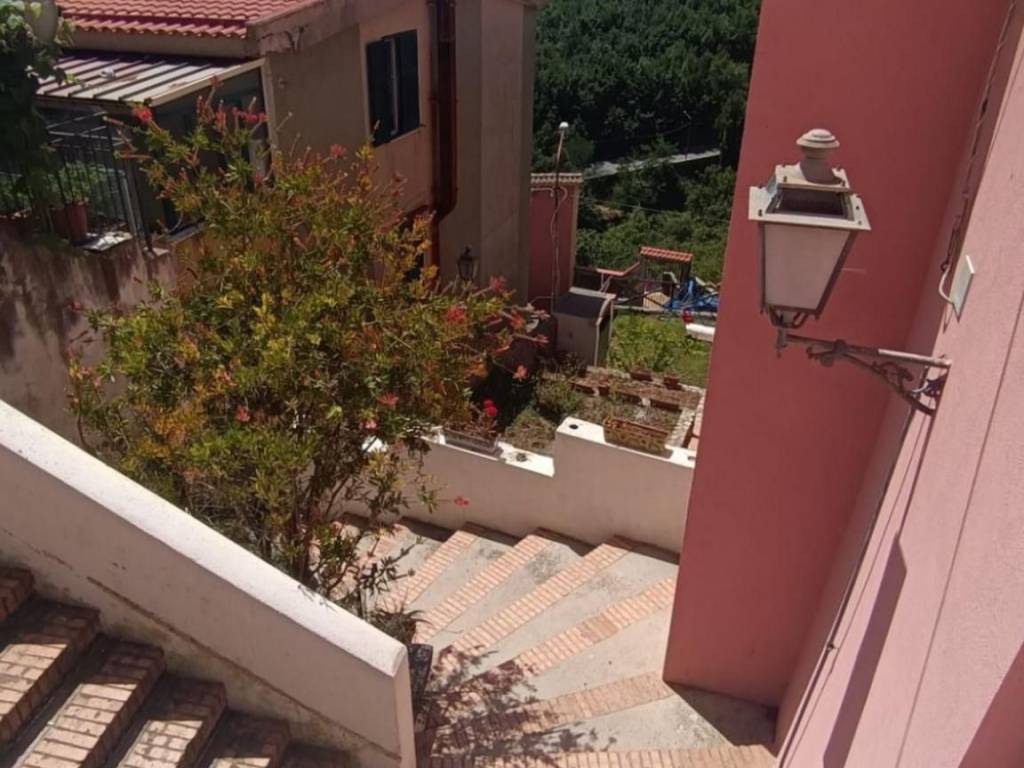 appartamento in vendita a Vietri sul Mare in zona Benincasa