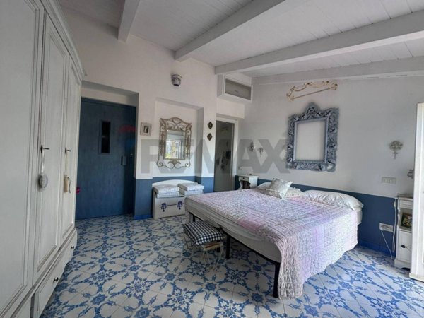 appartamento in vendita a Vietri sul Mare in zona Dragonea