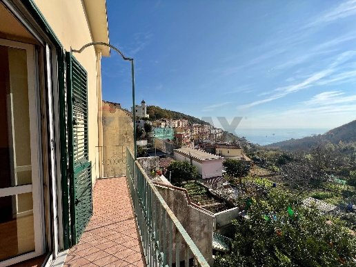 appartamento in vendita a Vietri sul Mare in zona Dragonea