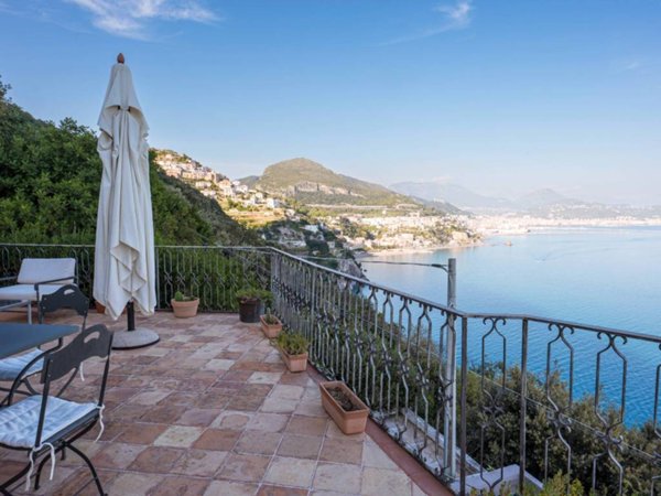 casa indipendente in vendita a Vietri sul Mare