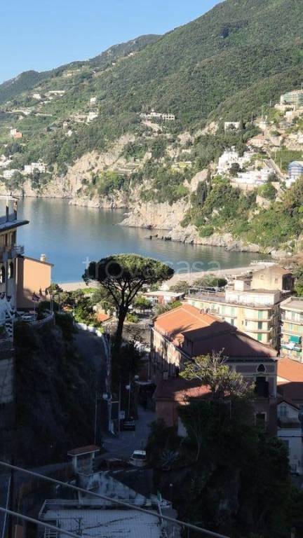 appartamento in vendita a Vietri sul Mare in zona Raito