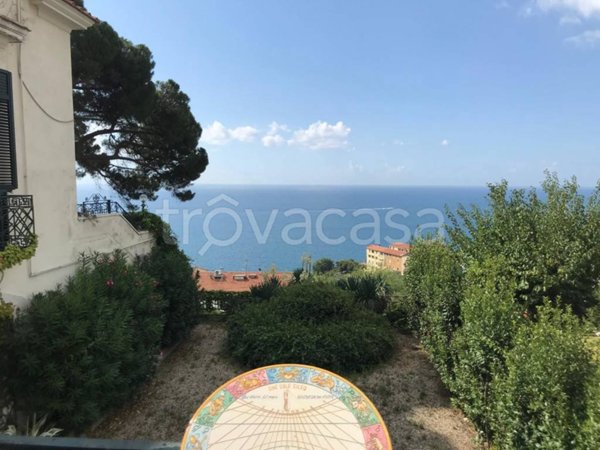 casa indipendente in vendita a Vietri sul Mare
