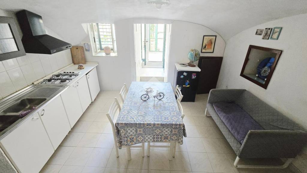 appartamento in vendita a Vietri sul Mare in zona Raito