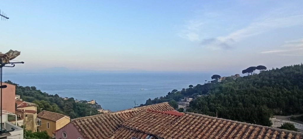 appartamento in vendita a Vietri sul Mare in zona Marina