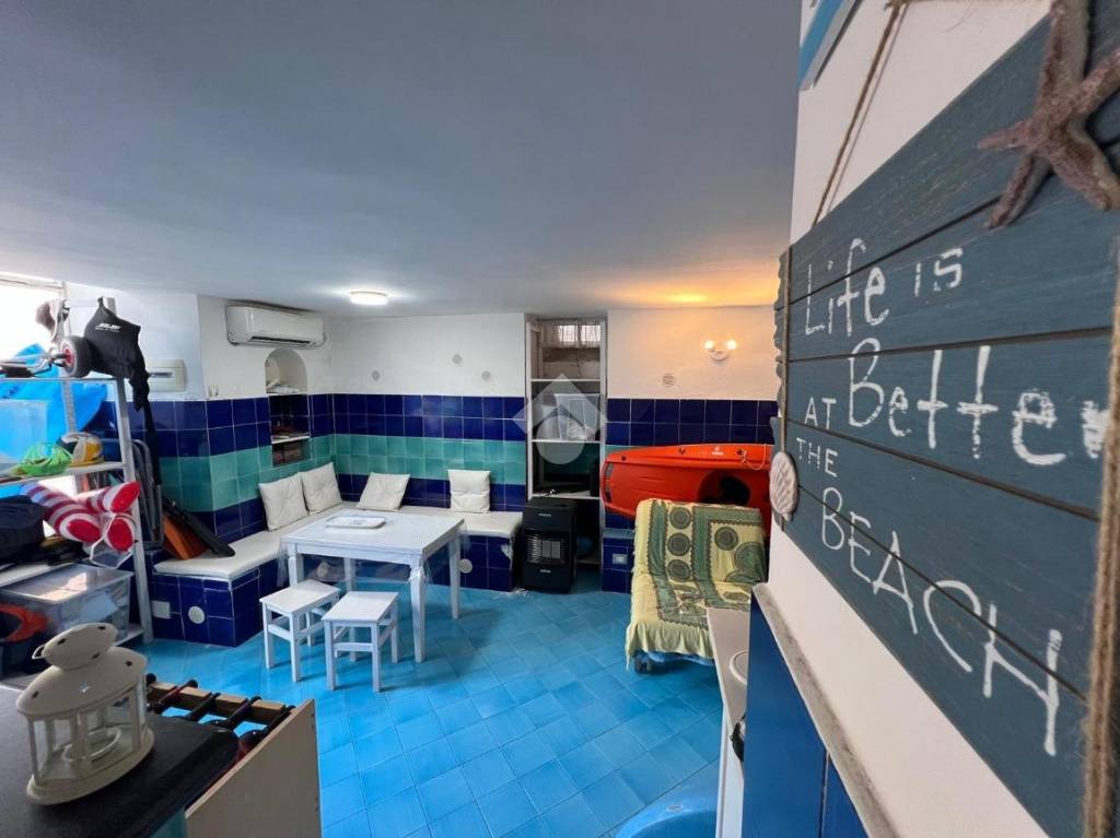 appartamento in vendita a Vietri sul Mare in zona Marina