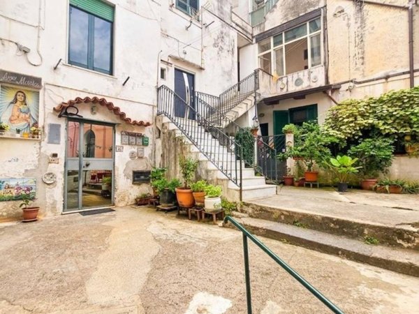 appartamento in vendita a Vietri sul Mare in zona Marina