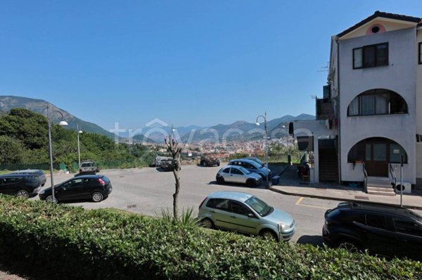 appartamento in vendita a Vietri sul Mare in zona Dragonea
