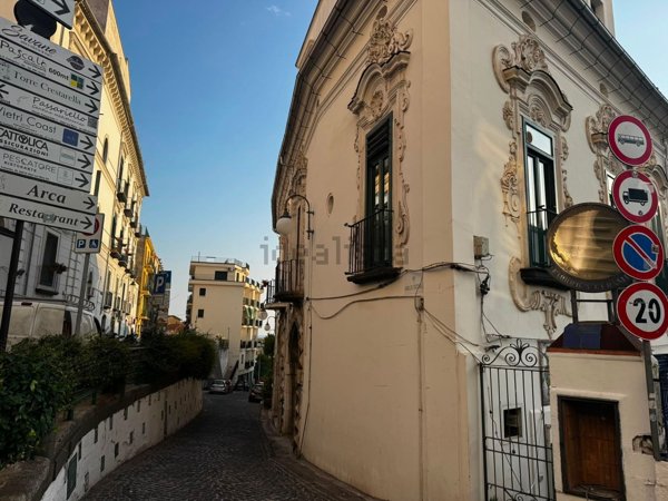 appartamento in vendita a Vietri sul Mare in zona Marina