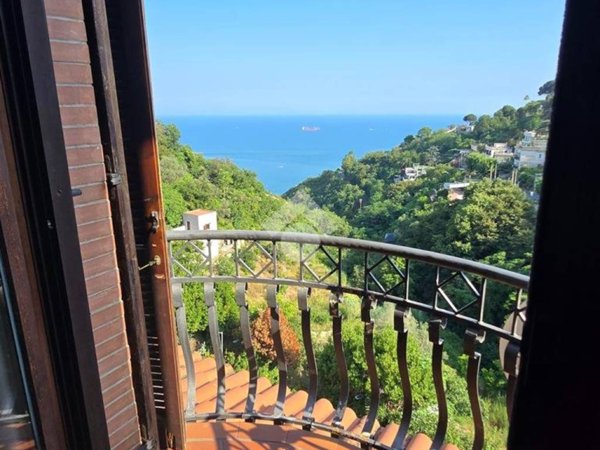 casa indipendente in vendita a Vietri sul Mare in zona Benincasa