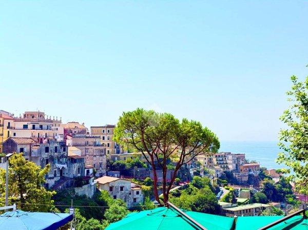 appartamento in vendita a Vietri sul Mare in zona Marina
