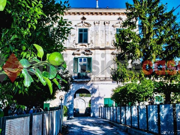 appartamento in vendita a Vietri sul Mare in zona Marina