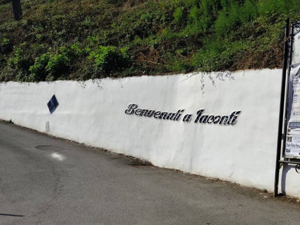 appartamento in vendita a Vietri sul Mare in zona Dragonea