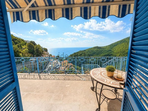appartamento in vendita a Vietri sul Mare in zona Albori