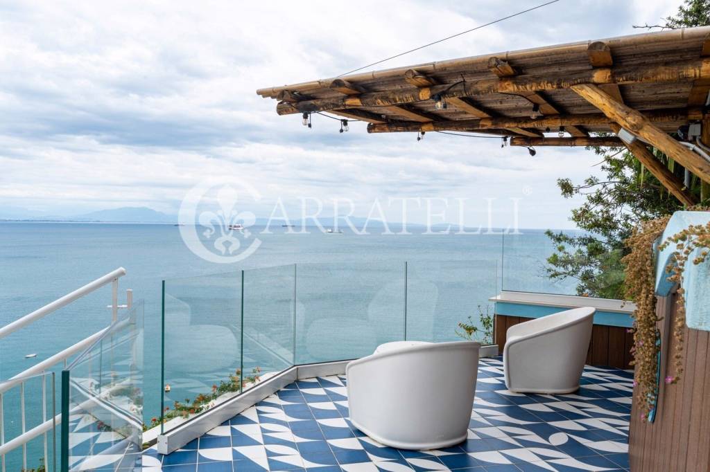 casa indipendente in vendita a Vietri sul Mare in zona Marina
