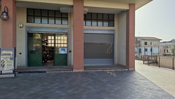 locale commerciale in vendita a Bellizzi
