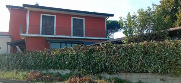 casa indipendente in vendita a Bellizzi