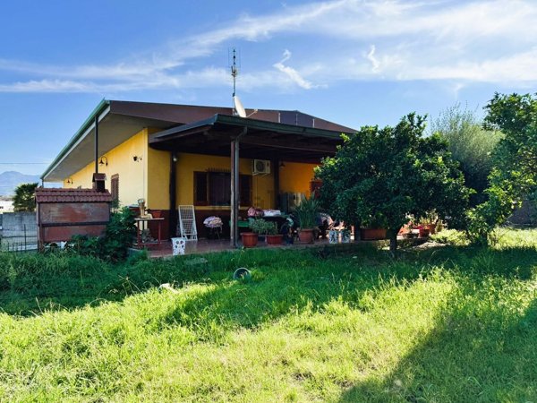 casa indipendente in vendita a Bellizzi