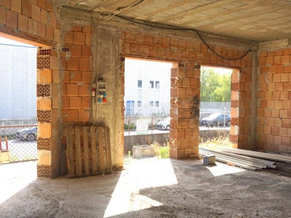 casa indipendente in vendita a Bellizzi