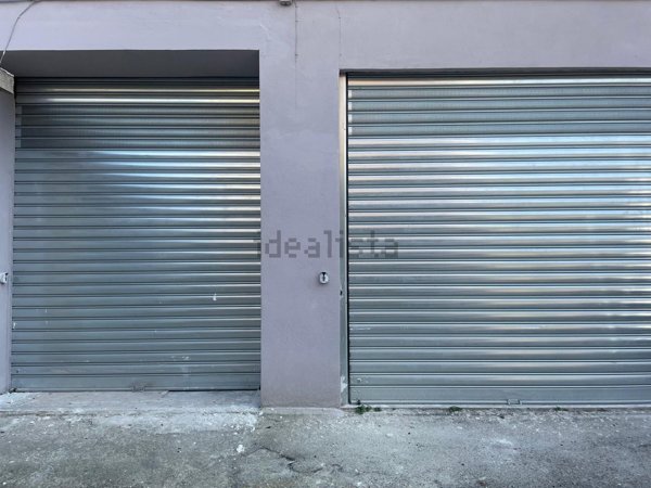 locale commerciale in vendita a Bellizzi