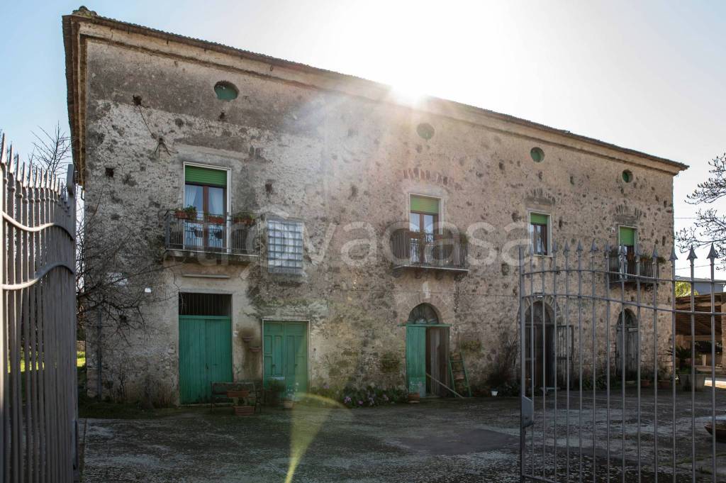 casa indipendente in vendita a Bellizzi