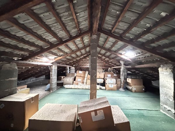 locale di sgombero in vendita a Bellizzi