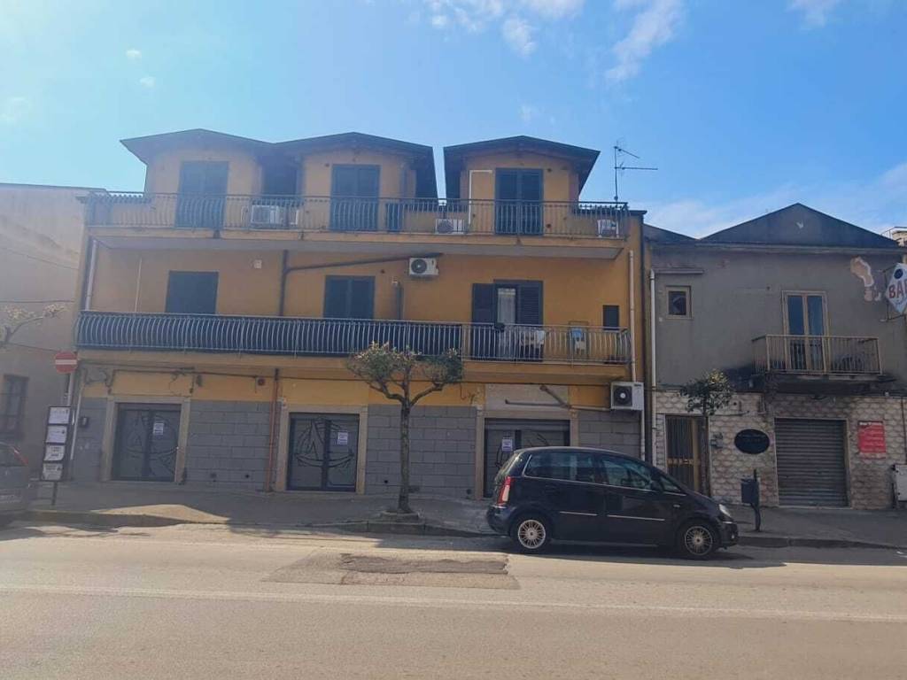 negozio in vendita a Bellizzi in zona Bivio Pratole