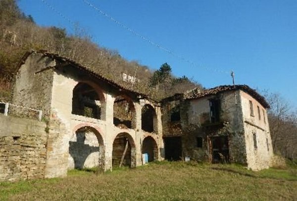 casale in vendita a Cortemilia