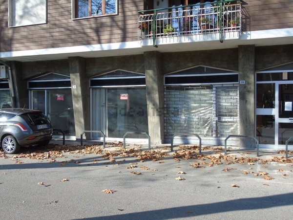 locale commerciale in vendita a Cortemilia