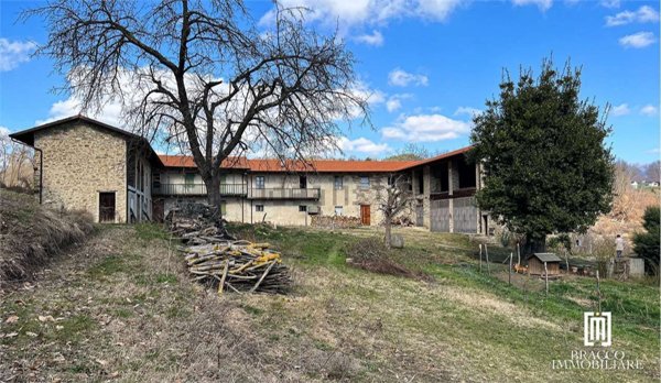 casale in vendita a Cortemilia