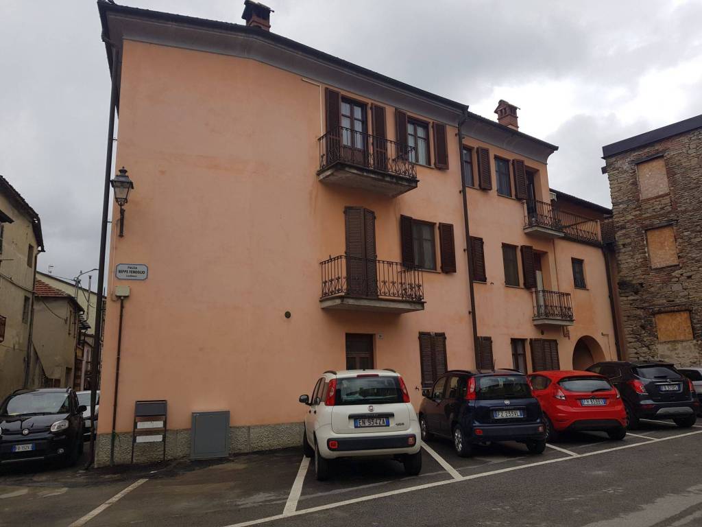 negozio in vendita a Cortemilia